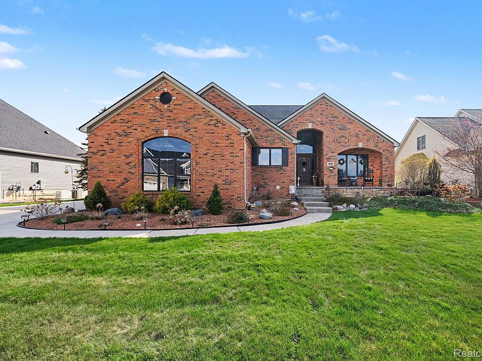 1st image of 9084 Copper Ridge Dr