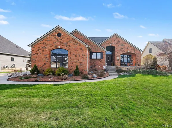 9084 Copper Ridge Dr, Davison, MI 48423
