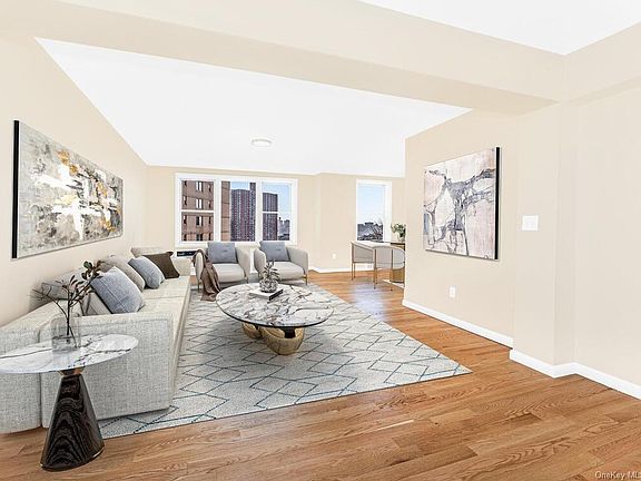 4th image of 601 Kappock St APT 2M