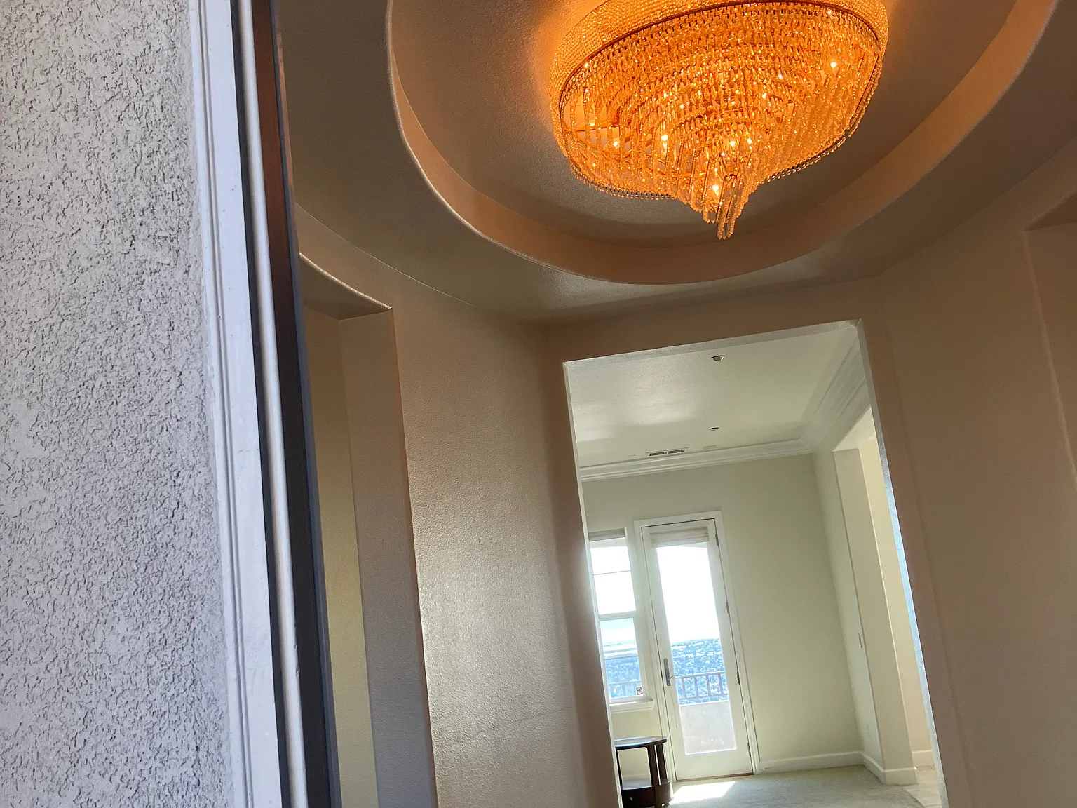 5 bed, 4.5 bath, 4500 sqft, $7,500 — Photo 2
