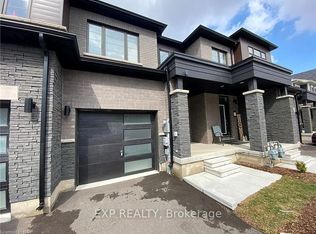 8317 Mulberry Dr #8, Niagara Falls, ON L2H 0K4