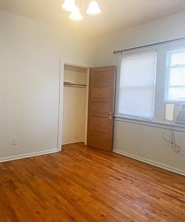 2nd image of 9 Fontainebleau Dr APT A