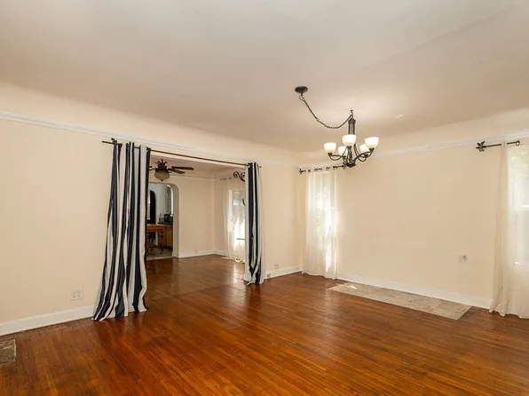 812 N June St, Los Angeles, CA 90038