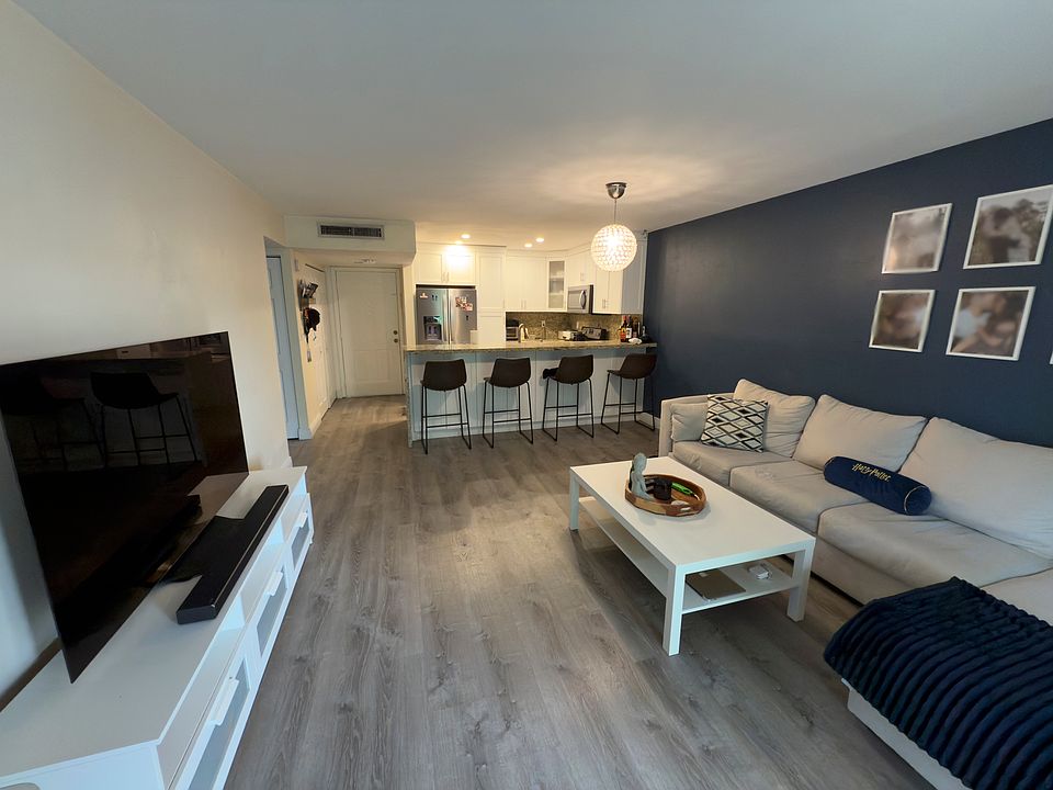 Open kitchen to spacious living room