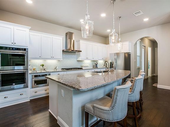 2nd image of 5417 Basham Ln