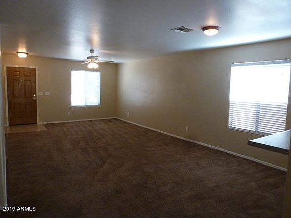 3rd image of 2519 E Meadow Chase Dr