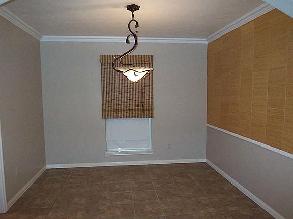 4th image of 5931 Spanish Oak Dr