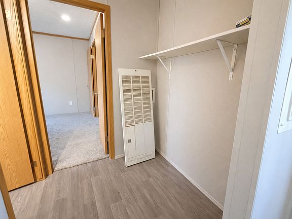 5th image of 534 E 37th Avenue Rega Point #49