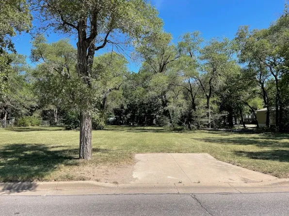 1126 W 6th Ave #1128 & 1204, El Dorado, KS 67042