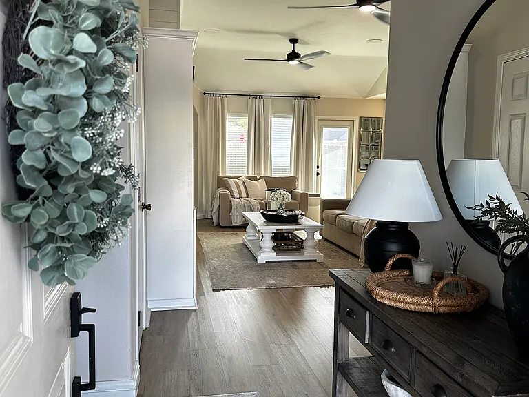 6137 Ortiz Dr — Photo 11