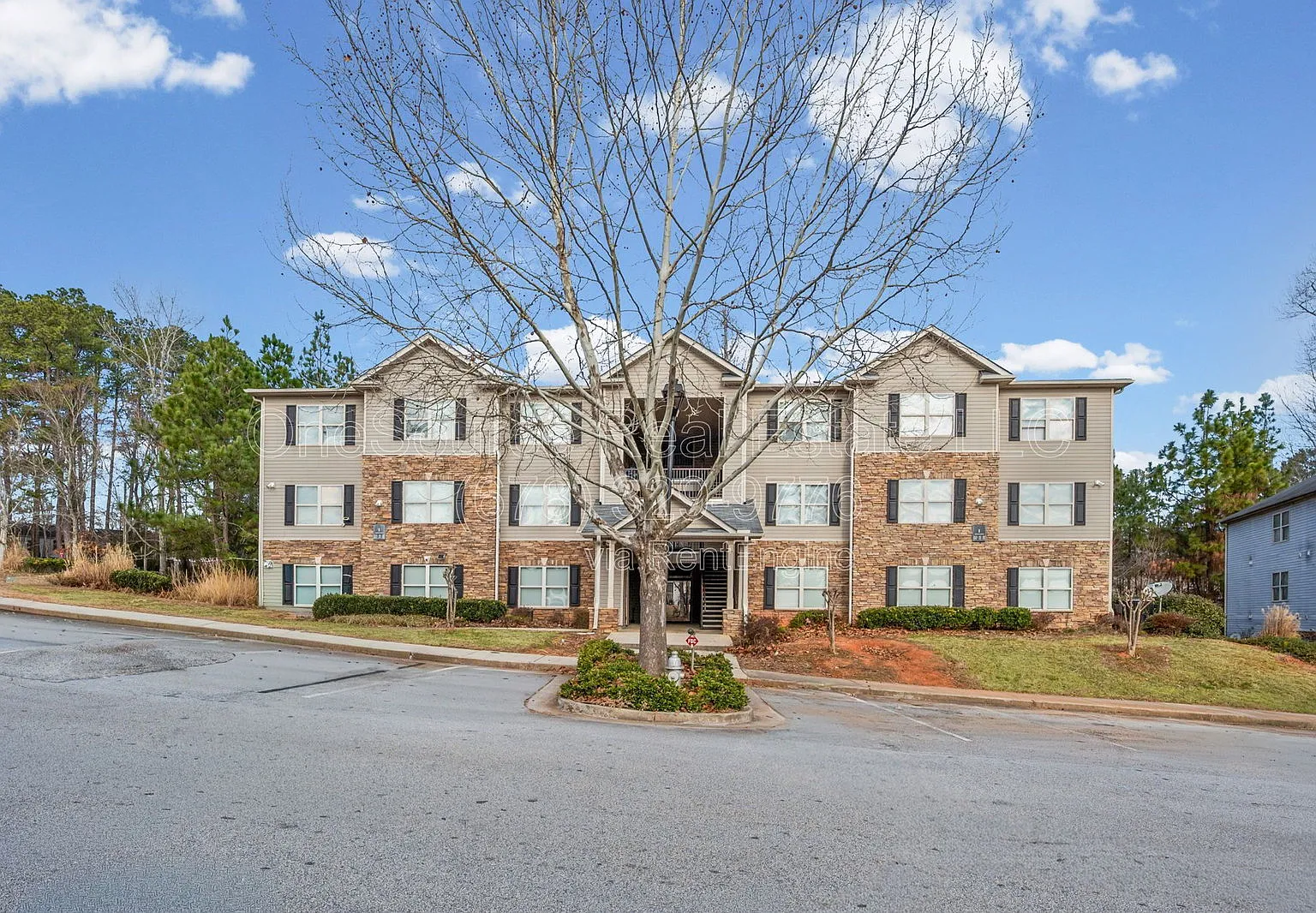 3 bed, 2.0 bath, 1232 sqft, $1,450 — Photo 1