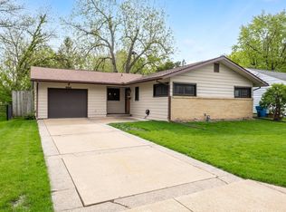 2636 6th St, East Moline, IL 61244