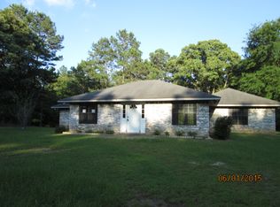 200 Foxy Ln, Anacoco, LA 71403