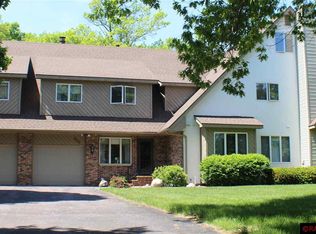 1605 Pleasant View Dr, North Mankato, MN 56003