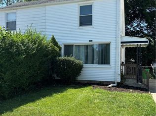 1540 E 256th Right, Euclid, OH