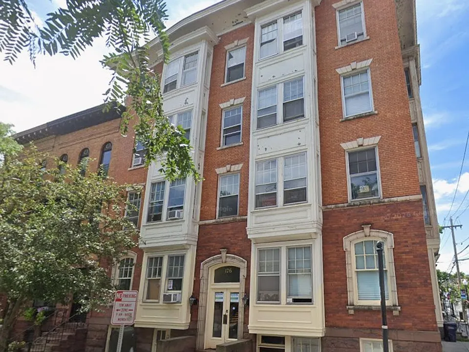 176 Chestnut Street
