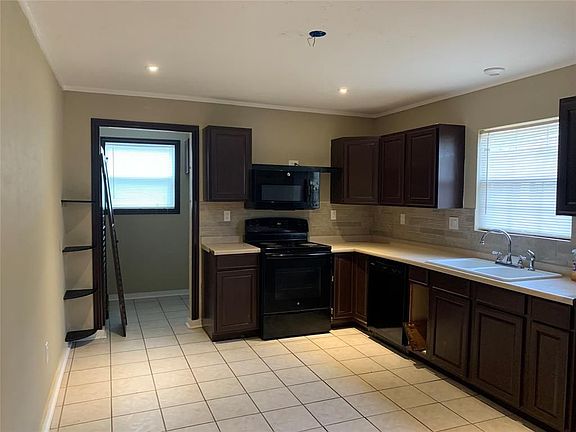 3rd image of 716 Misty Way Dr