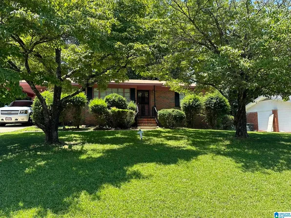 9840 Red Cliff Rd, Birmingham, AL 35215