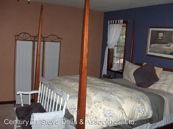 5th image of 805 Chinquapin Dr