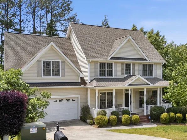1721 Gracechurch St, Wake Forest, NC 27587
