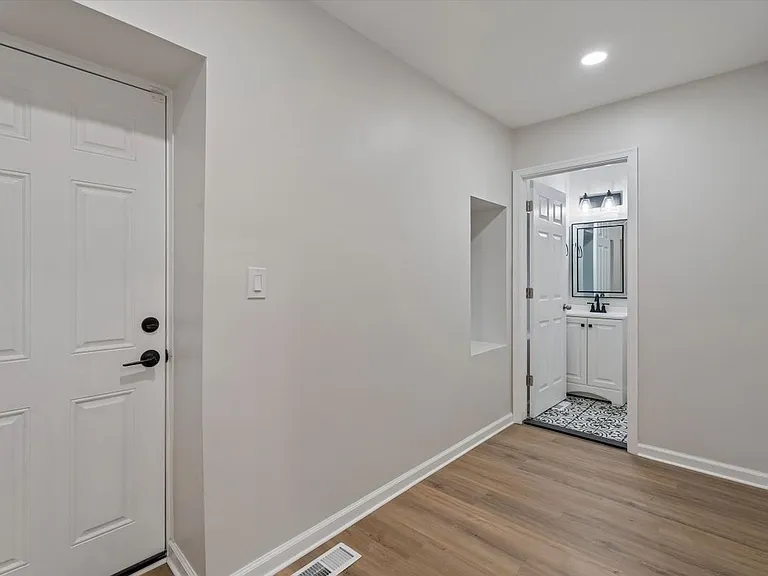 4359 Fleming St — Photo 3