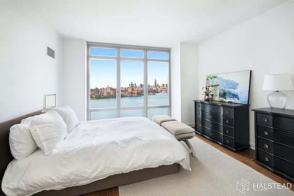 Rented by Brown Harris Stevens | media 14