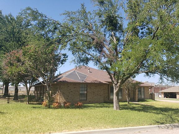 3rd image of 1000 Westgate Dr