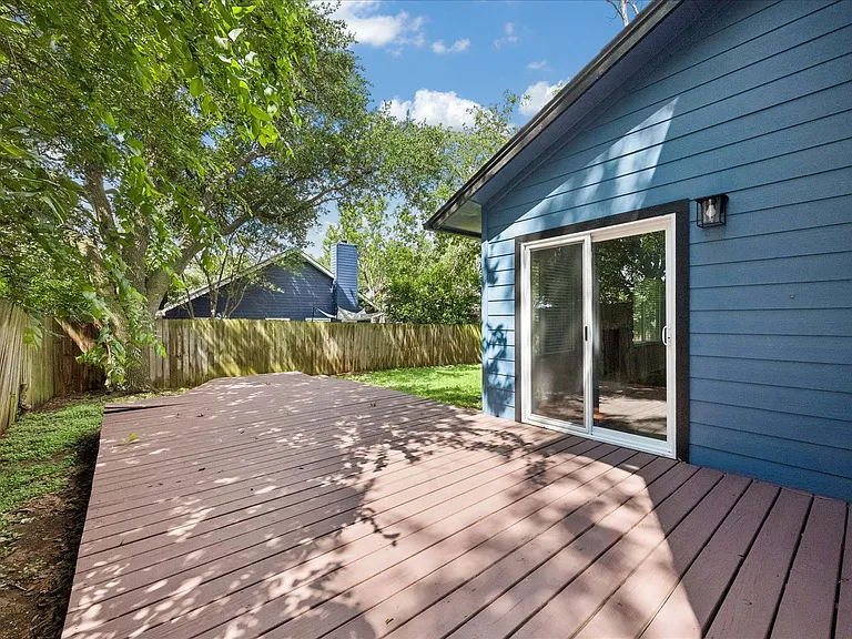 2609 Monarch Dr — Photo 17