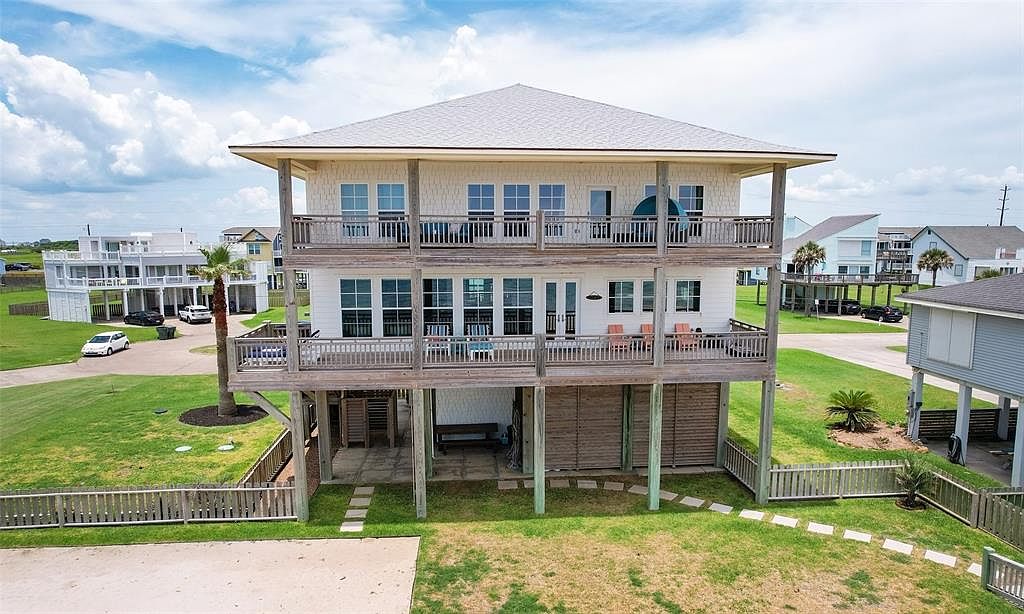 17725 Glei, Galveston, TX 77554 MLS 45512077 Zillow