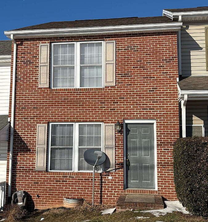 1st image of 1422 W Market St