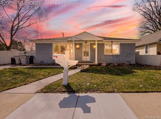 115 W Elza Ave, Hazel Park, MI