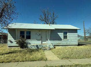 813 NW 1st St, Andrews, TX 79714