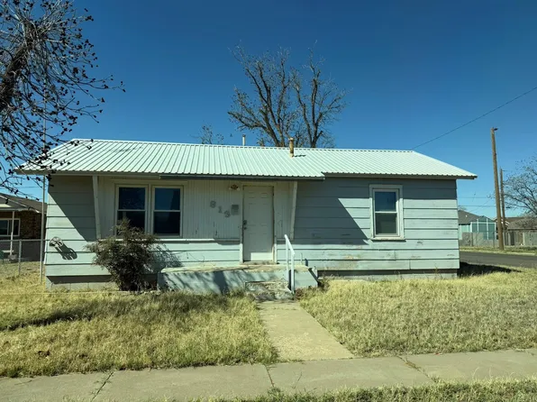 813 NW 1st St, Andrews, TX 79714