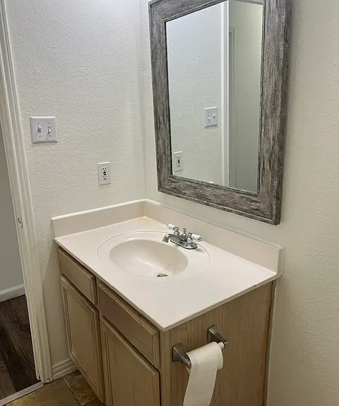 7409 Marsland Ln — Photo 9