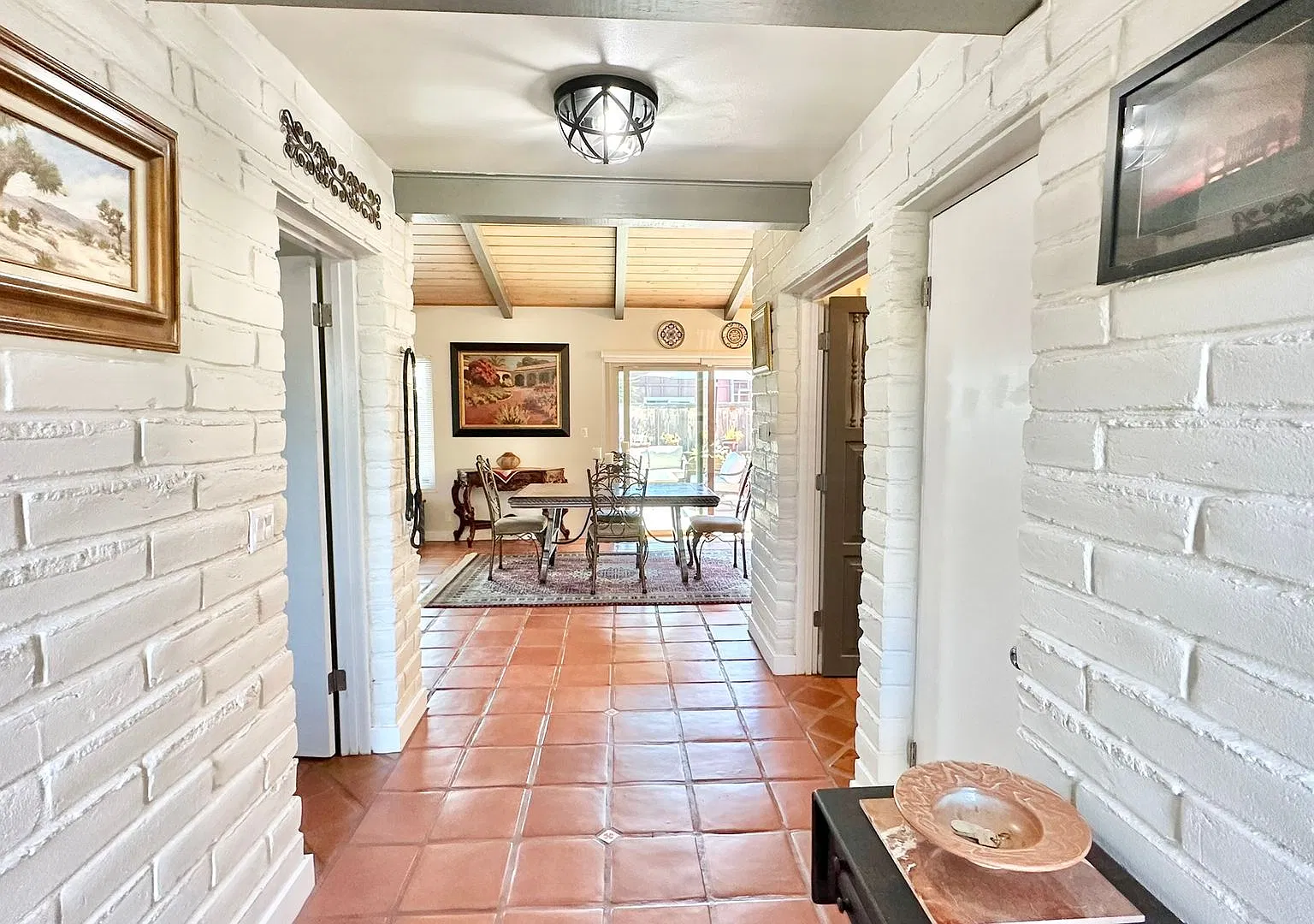 Beautifully Appointed & Fully Furnished, Shorter Term Rental in Quiet & Desirable Pala Mesa Villa... — Photo 4