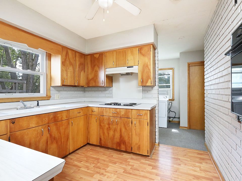 1st image of 1032 C Ave