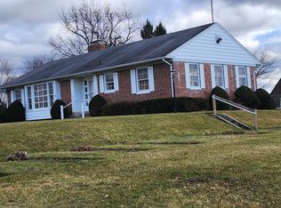 128 W Hanover St, Biglerville, PA 17307