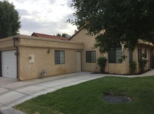 11673 Locust Ln, Apple Valley, CA 92308