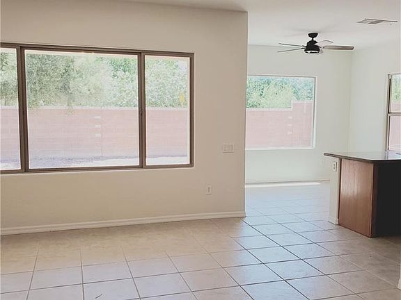 4th image of 4229 Galapagos Ave