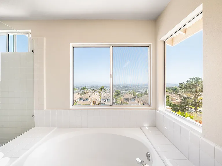 2283 Rock View Gln — Photo 34
