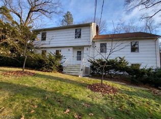 76 Pollard Rd, Mountain Lakes, NJ 07046