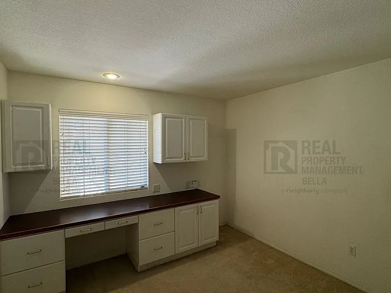 1266 Euclid St — Photo 10