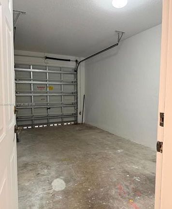 3rd image of 14958 SW 41st Ln #14958