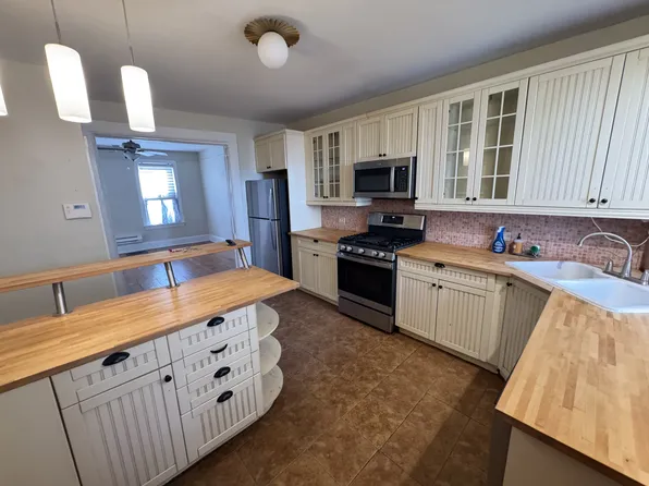 2010 W Concord Pl, Chicago, IL 60647