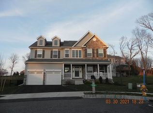 3038 Lynwood Ct, Pennsburg, PA 18073