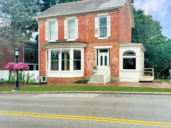 105 S Columbus St, Somerset, OH 43783