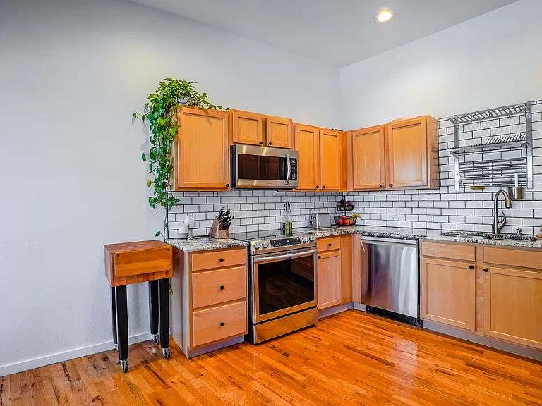 70 W 6th Ave #207 — Photo 11