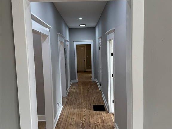 5th image of 644 Holderness St SW