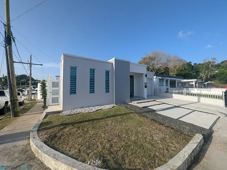 F7 Calle Gardenia — Photo 3