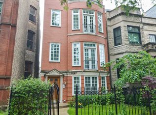 820 W George St #3, Chicago, IL 60657